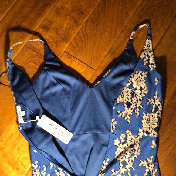 🔴 NWT Minuet Lace Dress Small - Picture 11 of 12